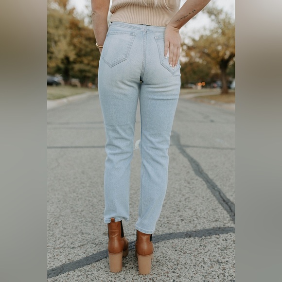 CELIO 80’s STYLE DENIM SEXY MOM JEANS:PLEATED HIGH RISE, STRAIGHT DISTRESSED LEG - Picture 7 of 16